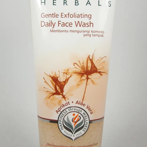 Gentle Exfoliating Daily Face Wash