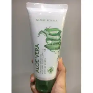 Soothing & Moisture Aloe Vera Foam Cleanser